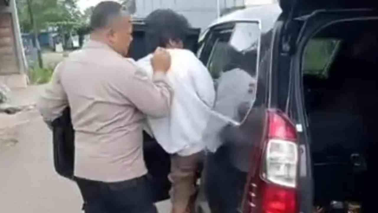 Burung Lovebird Rp15 Juta Raib Digondol Maling Saat Pemilik Keluar Rumah