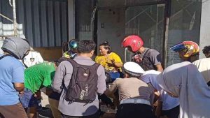 Diduga Tersengat Listrik, Pekerja Baliho di Banjarmasin Jatuh dari Ketinggian
