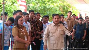 Kunjungi Miangas, Prabowo Janjikan Renovasi Sekolah dan Puskesmas
