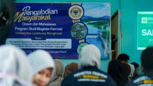 Mahasiswa Magister Farmasi ULM Kenalkan Kombucha Bunga Telang ke Masyarakat Banjar