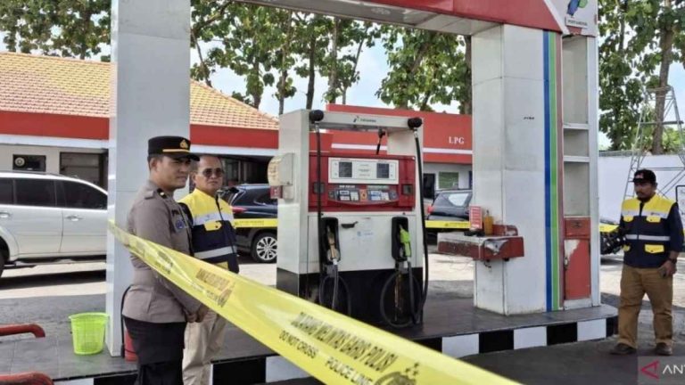 Selewengkan 4.000 Liter Solar Subsidi, Sopir Truk di Jember Ditahan Polisi