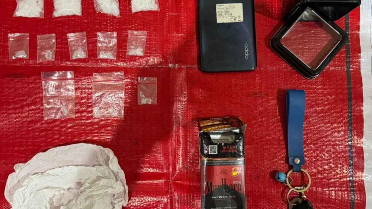 Sembunyikan Sabu di Dashboard Motor dan Rak Kosmetik, Pria di Sampit Ditangkap