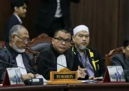 Denny Indrayana memberikan tanggapan terkait polemik ijazah Gibran