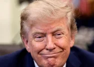 Donald Trump saat melakukan pidato kampanye di Georgia