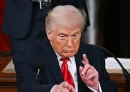 Donald Trump saat menyampaikan pidato kampanye di Dalton Georgia