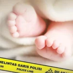 Garis polisi di lokasi kejadian perkara kasus penganiayaan anak