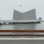 Gubernur DKI Jakarta Pramono Anung saat meresmikan Masjid Apung An-Nur di kawasan pesisir Ancol Jakarta Utara.