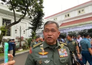 Kepala Staf Angkatan Darat (KSAD) Maruli Simanjuntak saat memberikan keterangan pers.