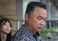 Mantan Wakil Menteri Luar Negeri Dino Patti Djalal memberikan tanggapan terkait isu pasar modal Indonesia dan Singapura