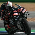 Marco Bezzecchi memimpin balapan MotoGP Indonesia di Sirkuit Mandalika