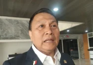 Mardani Ali Sera memberikan keterangan pers mengenai polemik dokumen pendidikan Wakil Presiden.