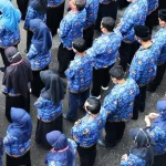 Mendagri Tito Karnavian dan Menkeu Suahasil Nazara dalam konferensi pers mengenai keuangan daerah di Jakarta