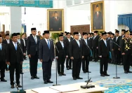 Mengamati Reshuffle Kabinet yang Tak Singkirkan “Orang-orang Jokowi”