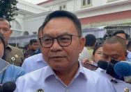 Menko Polkam Dudung Abdurachman memberikan keterangan pers usai taklimat bersama Presiden Prabowo