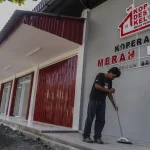 Sebanyak Delapan Ribu Koperasi Desa Resmi Beroperasi Serentak Atas Instruksi Presiden Menteri Koordinator Bidang Pangan Zulkifli Hasan dalam Rapat Koordinasi Terbatas terkait KDKMP