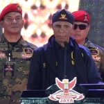 KPK Sita Uang Tunai Rp800 Juta dari Hercules Terkait Kasus Suap HGB Penyidik KPK mengamankan barang bukti uang tunai terkait penanganan perkara korupsi pengurusan izin HGB.