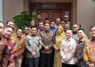 Pertemuan Komisi III DPR RI saat bersilaturahmi ke kediaman Kapolri Jenderal Suyudi Ario Seto