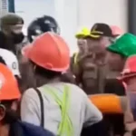 Anggota Satpol PP Jakarta Selatan Terluka Enam Jahitan Usai Diserang Pekerja Proyek Petugas Satpol PP DKI Jakarta saat melakukan pengamanan dan penertiban di wilayah Jakarta Selatan.