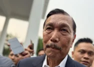 Presiden Prabowo Subianto dalam rapat koordinasi ekonomi