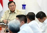 Presiden Prabowo Subianto saat memberikan arahan terkait penanganan kebakaran hutan dan lahan