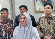 Sitti Husniah Talenrang saat masih menjabat sebagai Bupati Gowa