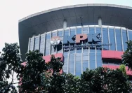 Suasana penggeledahan oleh tim penyidik KPK di kantor Bea Cukai